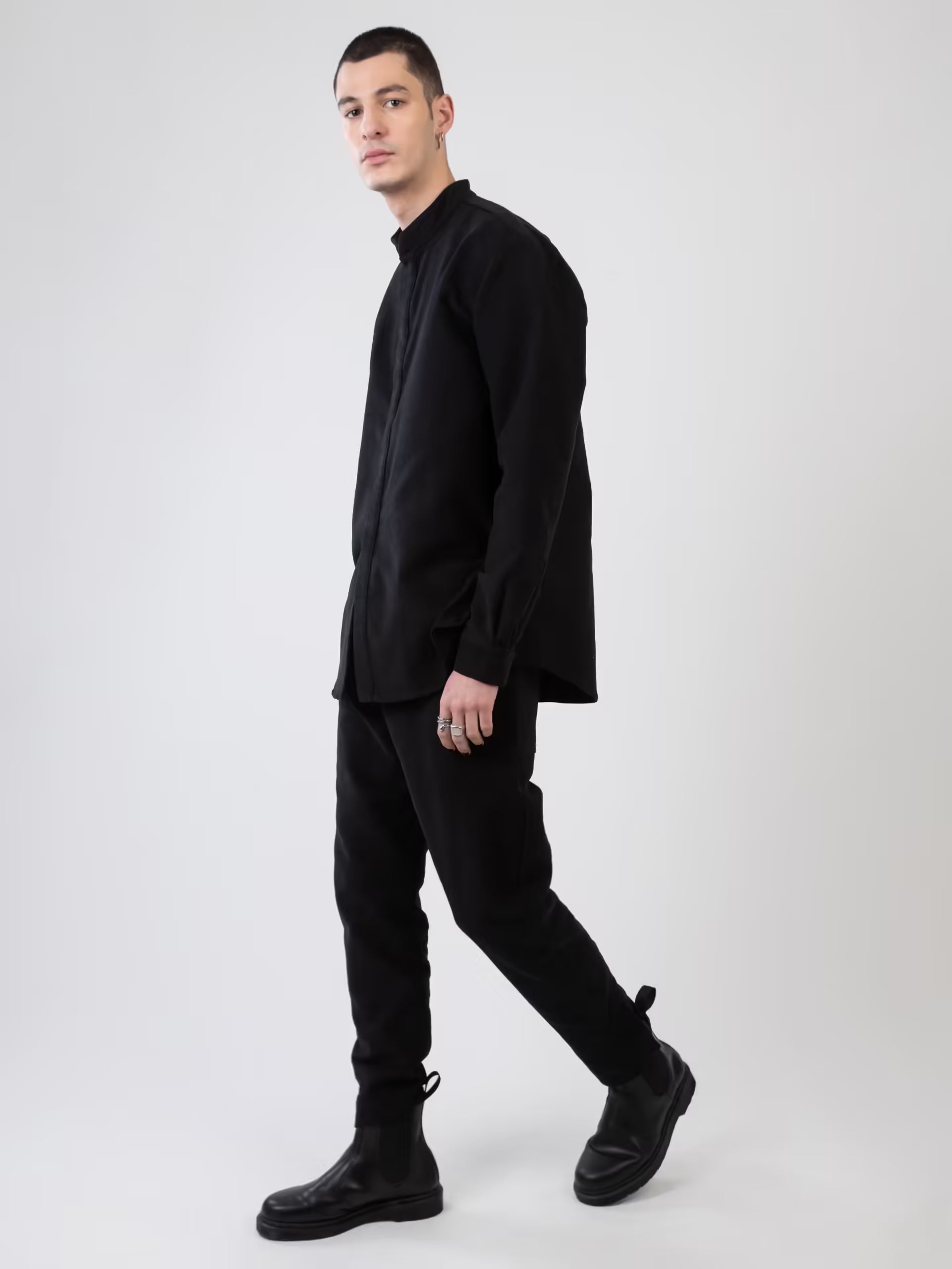 Yaku Shirt - Black Velvet